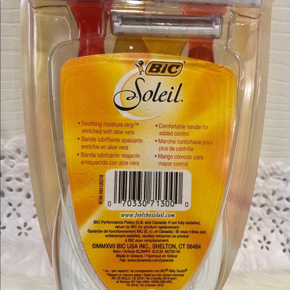 Bic soleil Razor -3 count - Picture 3 of 3
